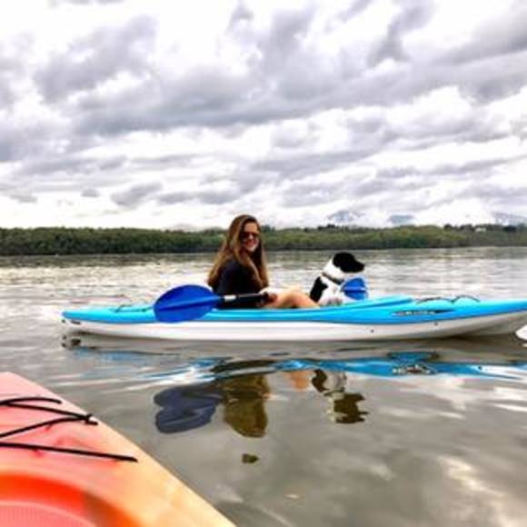 Meet your Posher, Melissa - Picture 1 of 1